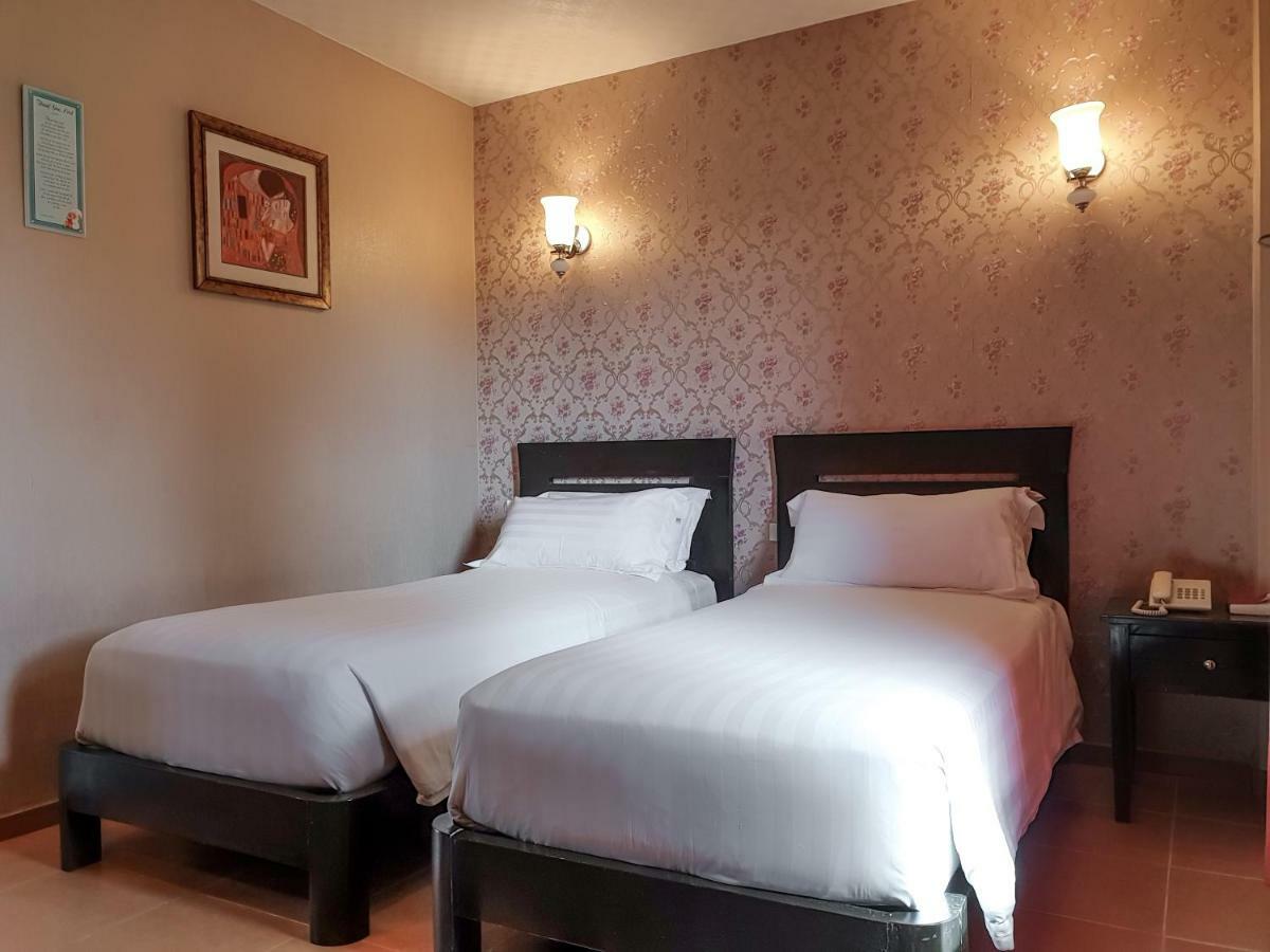 Hanan Hotel Tagaytay - Formerly Tagaytay Wingate Manor Tagaytay City Extérieur photo